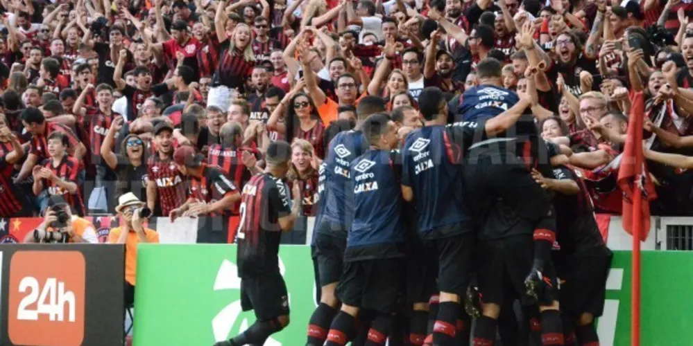 Imagem ilustrativa da imagem Atlético se sagra campeão paranaense 2018