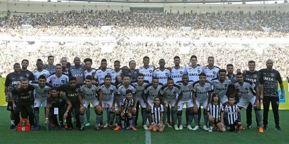 Imagem ilustrativa da imagem Botafogo vence Vasco nos pênaltis e é campeão carioca