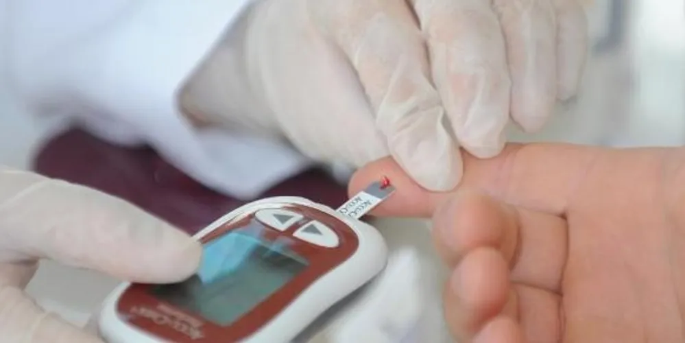 A medição regular do nível de glicose é importante para quem sofre de diabetes/Foto: Agência Brasil
