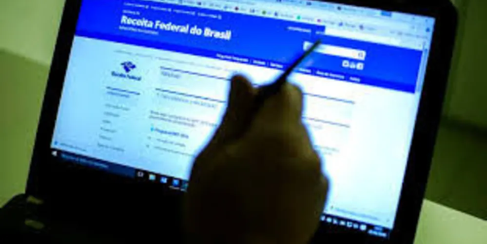 A multa para quem apresentar a declaração depois do prazo é de 1% por mês de atraso/Foto: Reprodução Agência Brasil