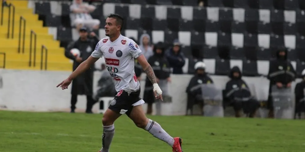 Lucas Batatinha fez o segundo gol do Fantasma na noite de quarta-feira
