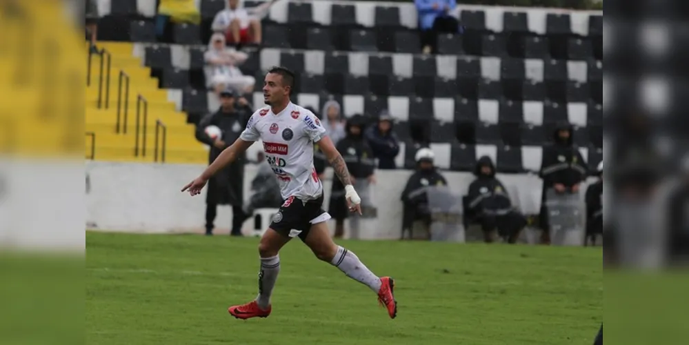 Lucas Batatinha fez o segundo gol do Fantasma na noite de quarta-feira