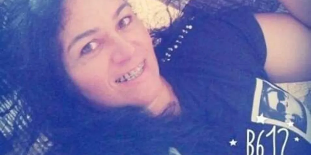 Izabete foi encontrada já sem vida ao lado de seu carro em área rural de Rio Azul