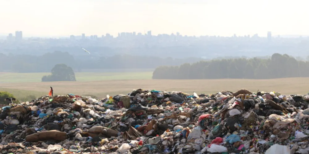 Aterro do Botuquara recebe o lixo doméstico produzido em Ponta Grossa