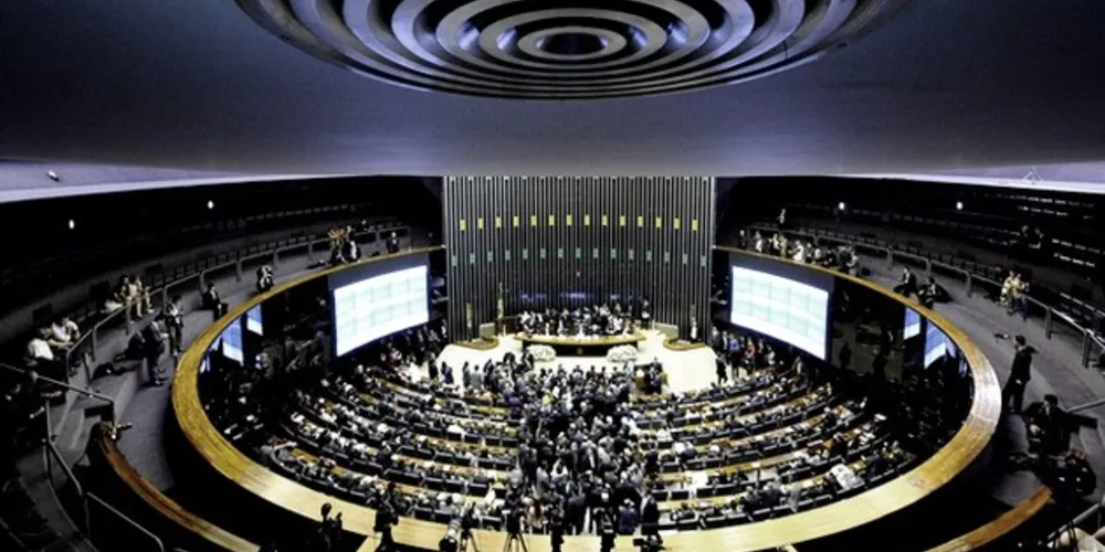 Imagem ilustrativa da imagem Janela partidária mexe com 15% dos deputados da Câmara