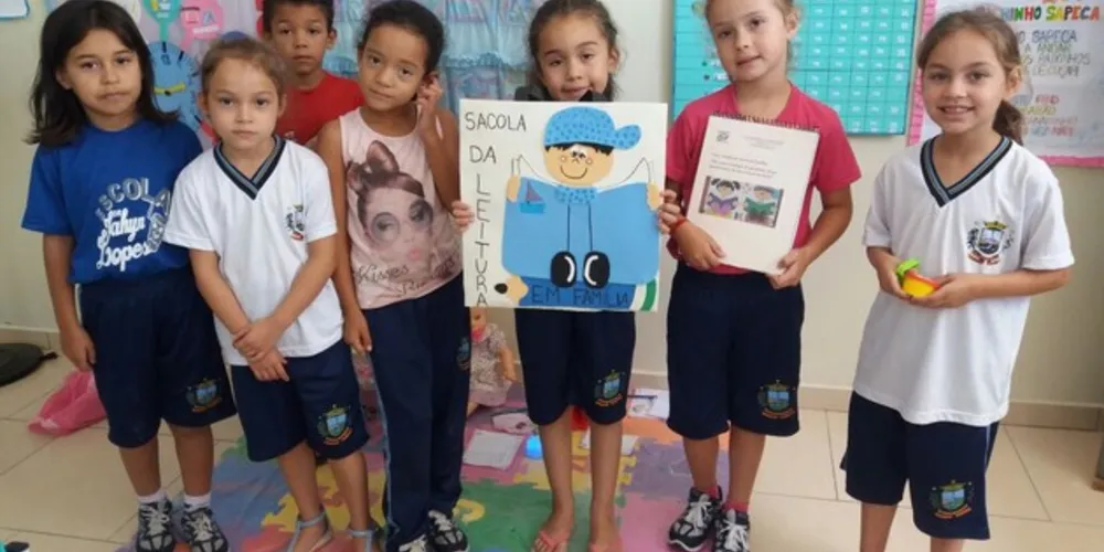 Imagem ilustrativa da imagem ‘Maleta da Leitura’ traz envolvimento dos pais no ensino