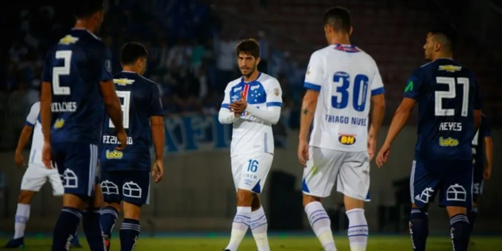 Imagem ilustrativa da imagem Cruzeiro segura empate fora de casa com a La U