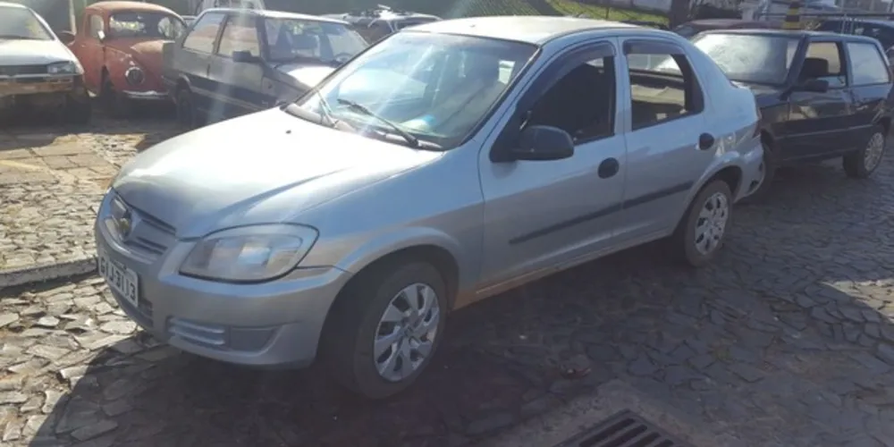 Imagem ilustrativa da imagem Polícia Militar recupera carro furtado em Carambeí