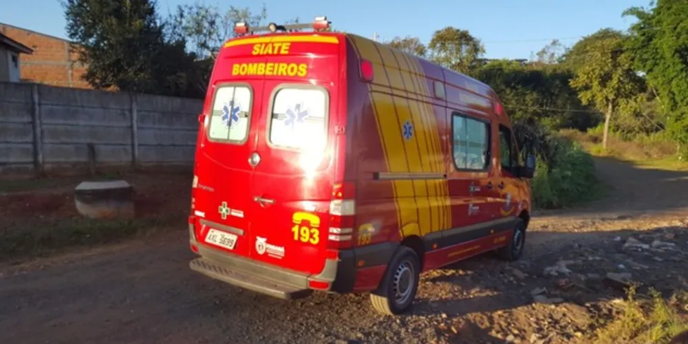 Jovem sofreu fratura no pulso e escoriações pelo corpo, mas não corre risco de morrer