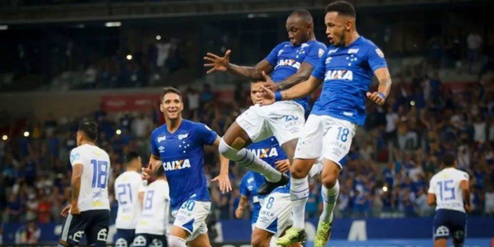 Imagem ilustrativa da imagem Cruzeiro atropela Universidad de Chile por 7 a 0