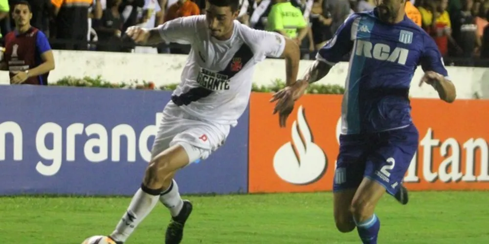 Imagem ilustrativa da imagem Com um a menos, Vasco consegue empate com Racing