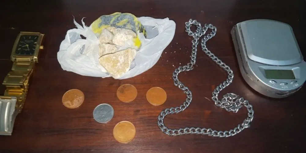 Imagem ilustrativa da imagem Preso diz que usava balança para controlar uso de crack