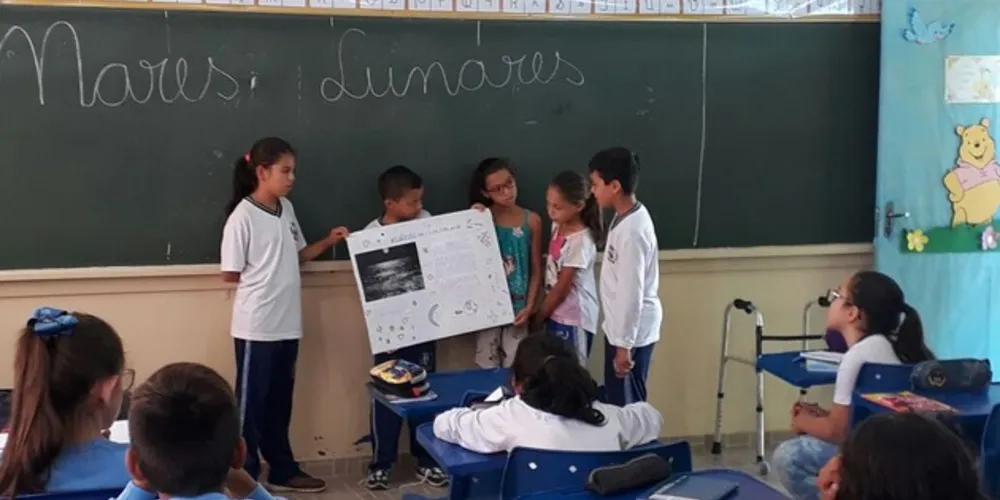 Imagem ilustrativa da imagem Alunos de Castro conhecem mais sobre a lua