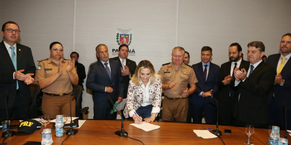 Imagem ilustrativa da imagem Governo cria secretaria para gestão de cadeias no Paraná