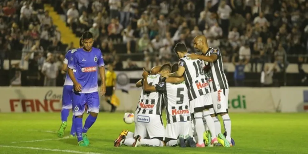 Imagem ilustrativa da imagem Gersinho elogia “intensidade” do time contra o Iraty
