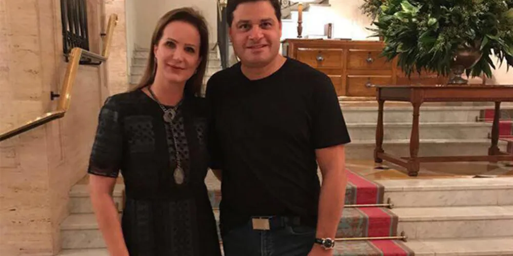Imagem do casal publicada por Patrícia nas redes sociais