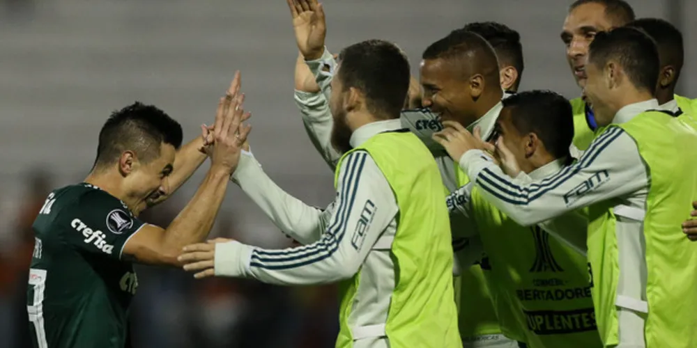 Imagem ilustrativa da imagem Palmeiras bate Alianza Lima e segue invicto na Libertadores