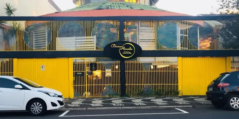 Imagem ilustrativa da imagem Café Teatro atrai fãs de arte no centro de PG