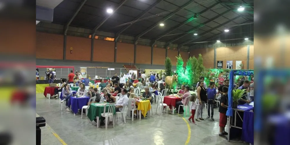 Imagem ilustrativa da imagem Galpão da Gastronomia celebra o interior na Expo Palmeira