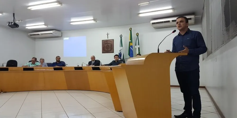 Imagem ilustrativa da imagem Aliel representa Comissão de Educação em Clevelândia