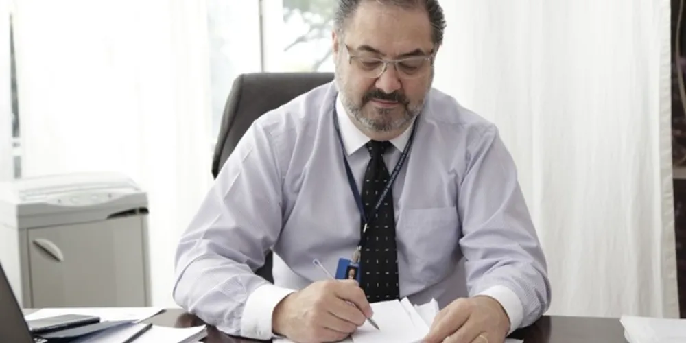 Documento foi assinado pelo secretário Ricardo Linhares