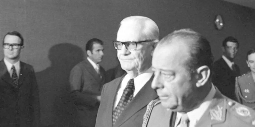 O General Ernesto Geisel visita o Palácio do Planalto, acompanhado pelo General João Baptista Figueiredo/Foto: Divulgação Agência O Globo