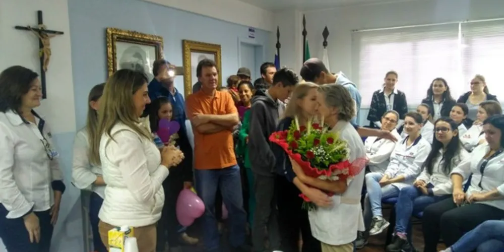 Imagem ilustrativa da imagem Santa Casa faz homenagem à mãe mais antiga do hospital