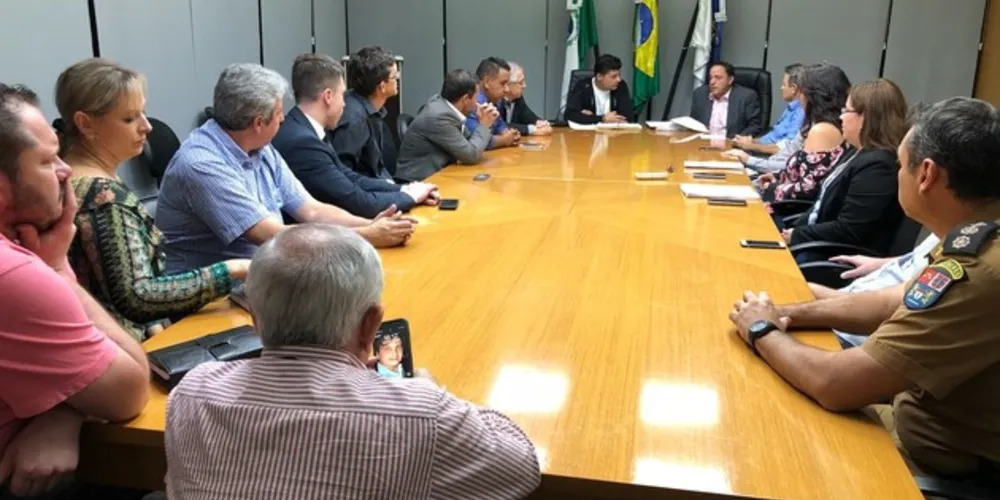 Imagem ilustrativa da imagem Reunião discute metas do deputado Hussein Bakri em PG