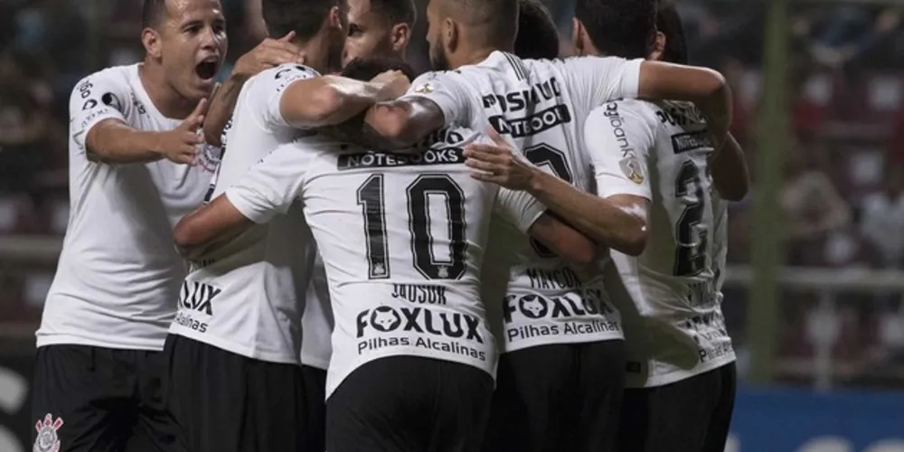 Imagem ilustrativa da imagem Corinthians atropela Deportivo Lara na Libertadores