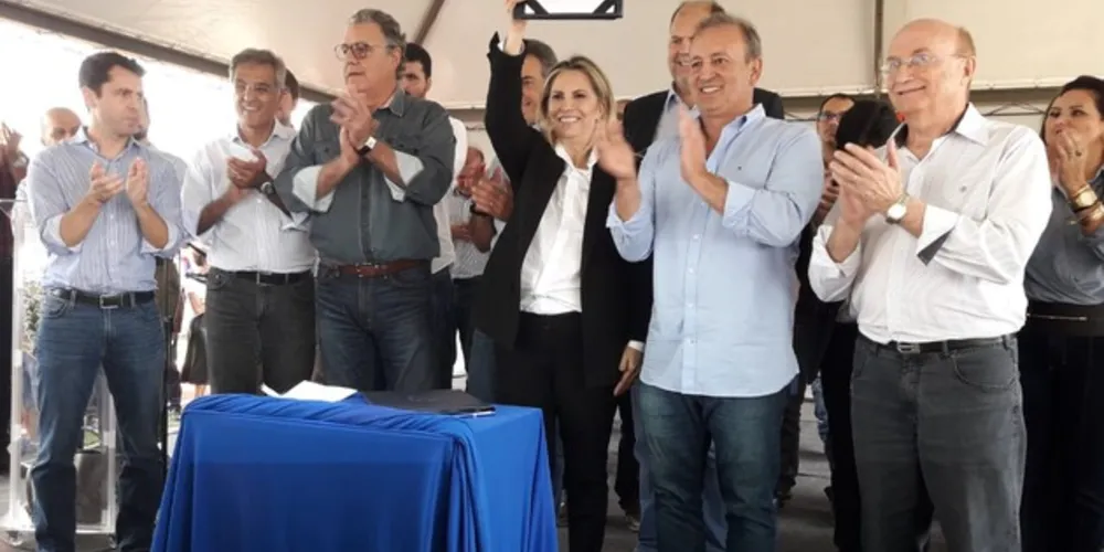 Governadora entrega as duas primeiras unidades do programa Parques Esportivos do Paraná