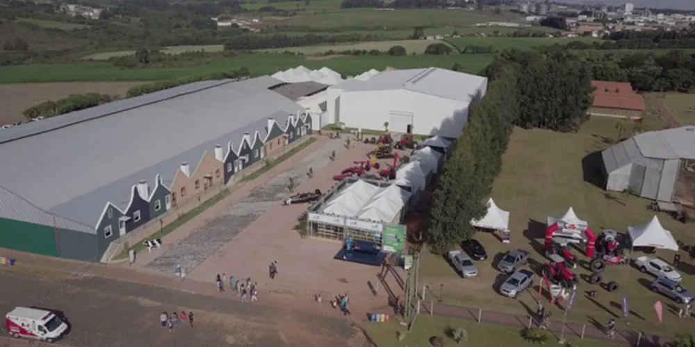 Novo pavilhão foi feito especialmente para receber palestras