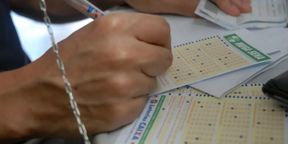 A aposta mínima da Mega-Sena, de seis números, custa R$ 3,50/Foto: Reprodução Agência Brasil