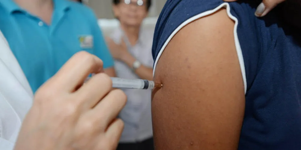 No Paraná, 1,9 milhão de pessoas foram vacinadas desde o início da campanha, em 23 de abril/Foto: Reprodução SESA