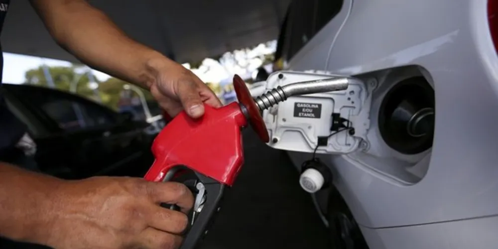 Imagem ilustrativa da imagem Petrobras reduz preços da gasolina e do diesel