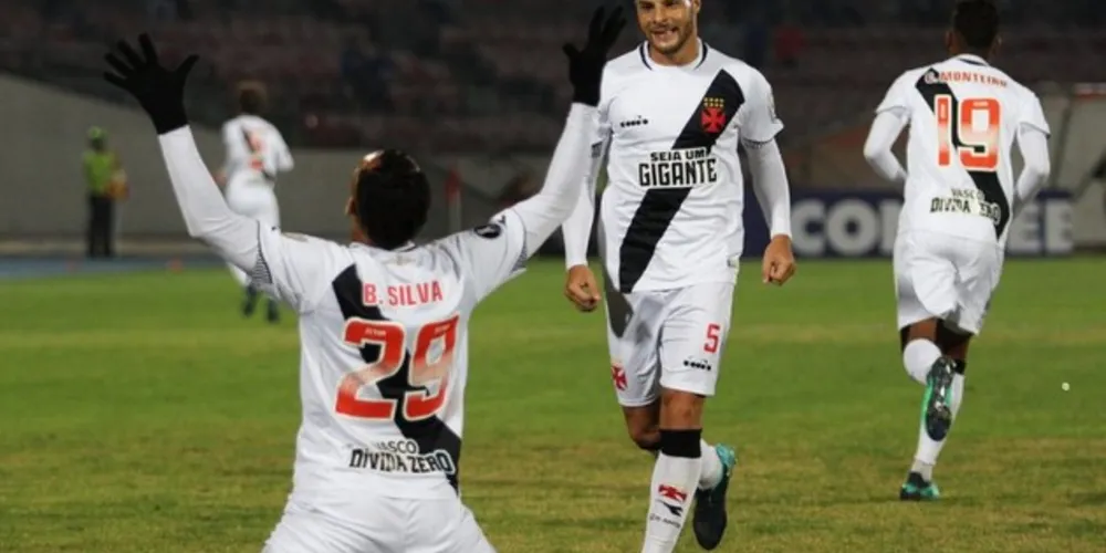 Imagem ilustrativa da imagem Vasco vence e se garante na Sul-Americana