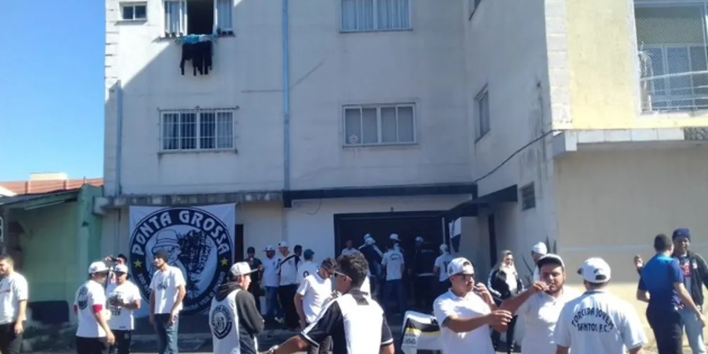 Torcida do Santos em Ponta Grossa/Foto: Divulgação Marcelo Grszesczak