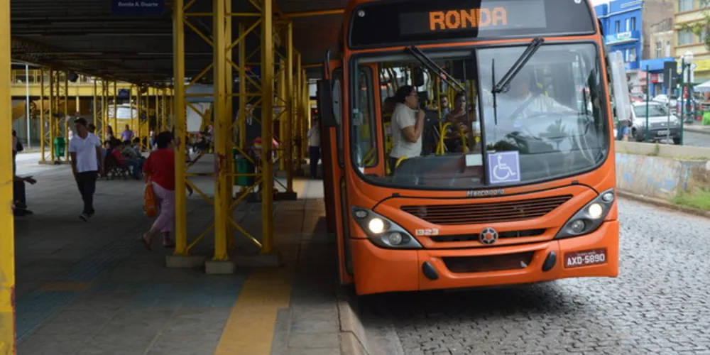  Frota do transporte coletivo pode parar de funcionar na noite desta sexta-feira