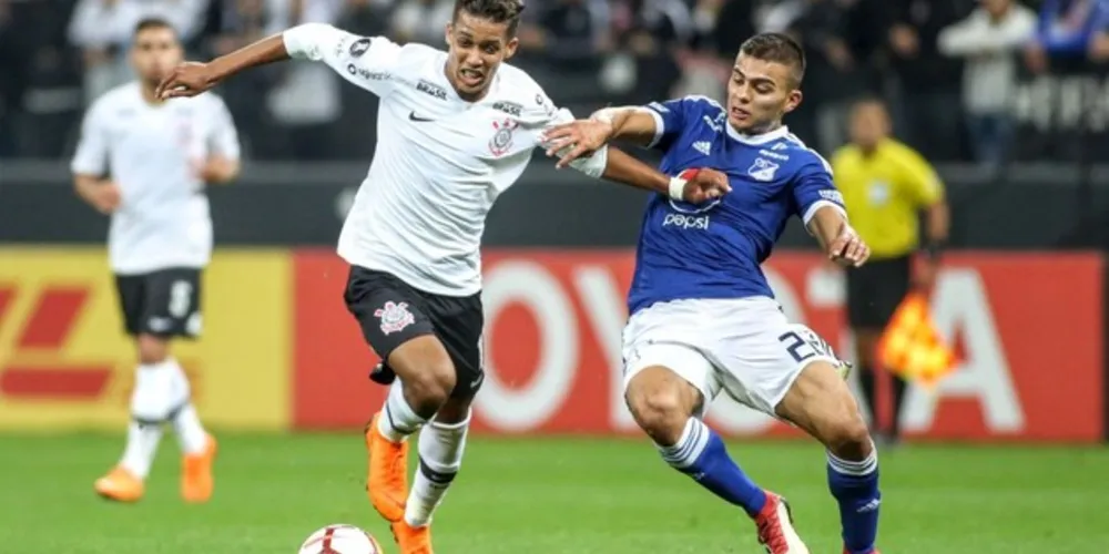 Imagem ilustrativa da imagem Corinthians perde em casa, mas mantém liderança