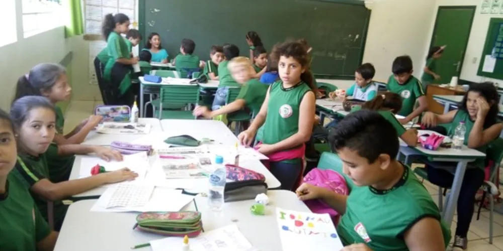 Imagem ilustrativa da imagem Estudantes recriam jornal impresso em sala