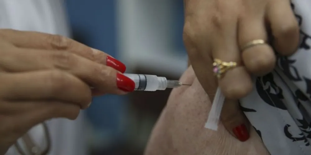 Período de vacinação contra a gripe é ampliado até 15 de junho/Foto: Reprodução Agência Brasil