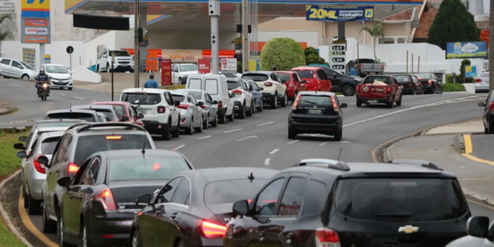 Imagem ilustrativa da imagem Etanol e gasolina têm alta e diesel fica mais barato