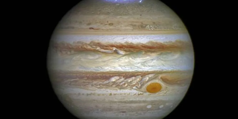 Nasa planeja missão para explorar uma das luas de Júpiter, que pode abrigar vida microscópica/Foto: Reprodução Reuters 