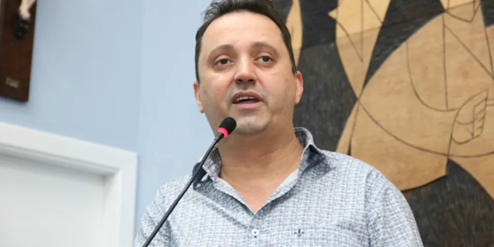 Imagem ilustrativa da imagem George pede pressa no leilão de terrenos públicos ociosos