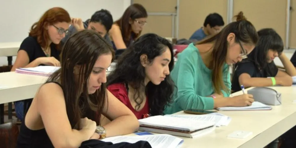 Candidatos poderão concorrer a cerca de 57 mil vagas em 68 instituições de ensino / Foto Reprodução Governo do Brasil 
