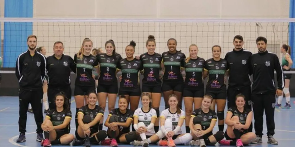Equipe do Ponta Grossa/Caramuru disputa o torneio feminino de voleibol na Regional dos JAPs