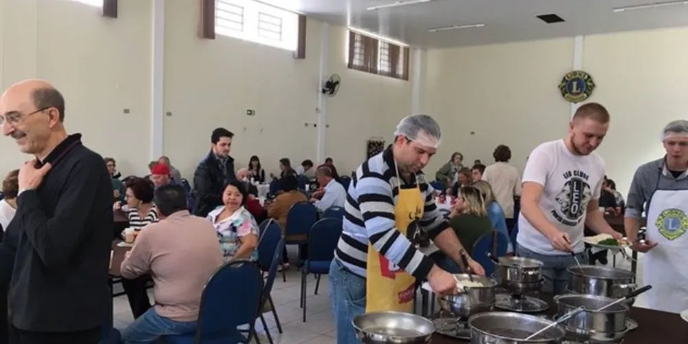 Imagem ilustrativa da imagem Lions Clube PG Centro promove feijoada beneficente
