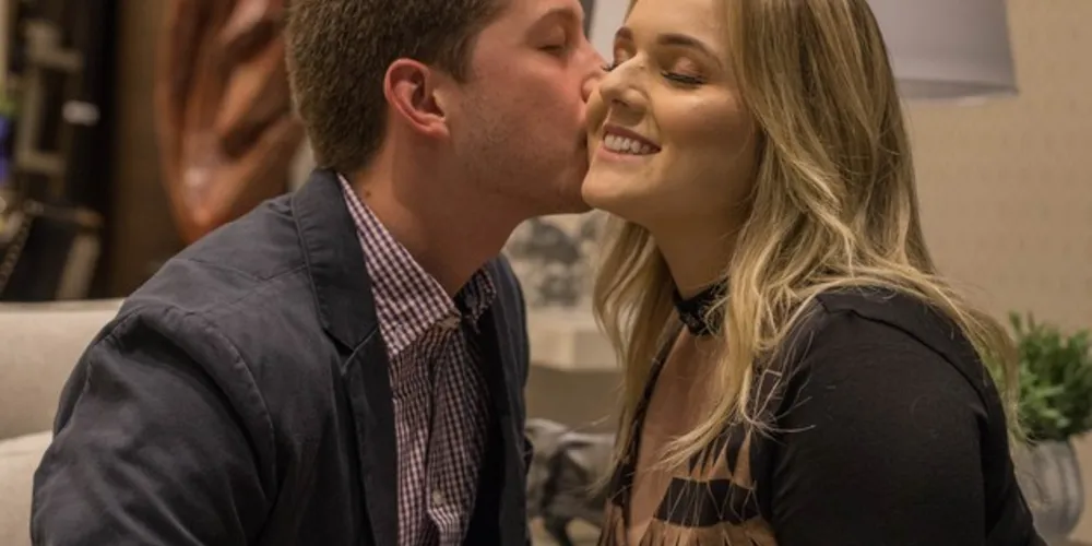 “Um coração feliz é o resultado inevitável de um coração ardente de amor.” Madre Teresa de Calcutá - João Felipe Reis Bertolino e Mariana Madalozzo Amaral