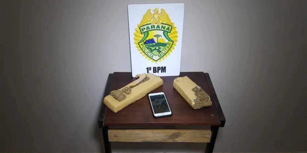 Imagem ilustrativa da imagem PM apreende um quilo de maconha em Carambeí