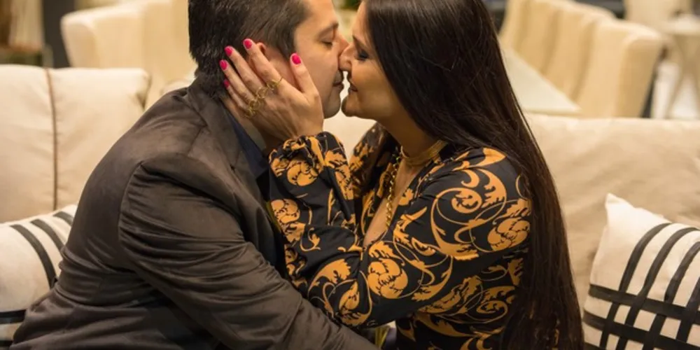 Alisson Elias Gonçalves da Silva e Larissa Mottim Gomes - “Amor: suavidade que espalha seu olhar doce pelo ar” (Alana Águida Berti)