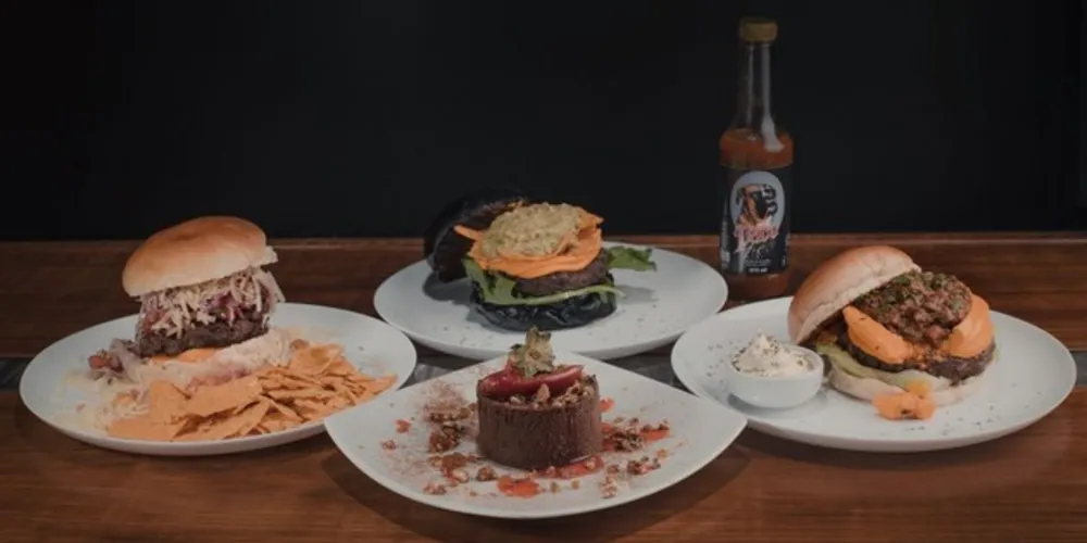 Hamburgueria terá cardápio especial nesta terça-feira (12)